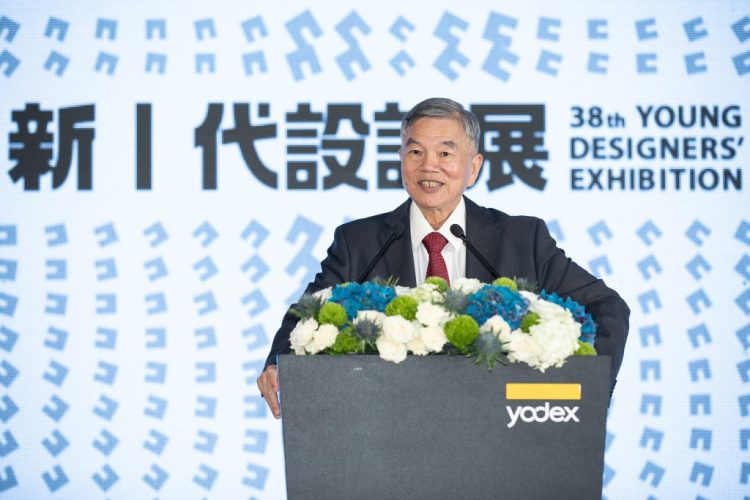 Chinese English Translator Native English Speaker